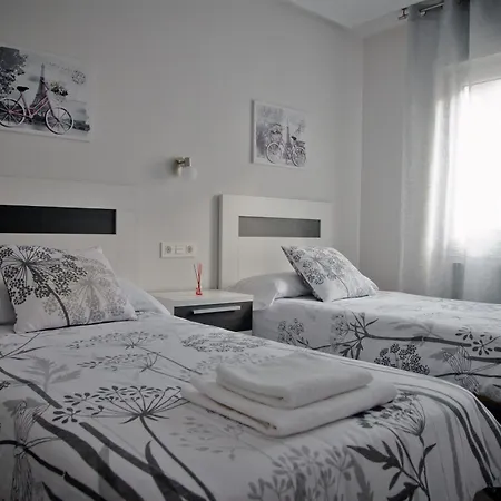 Apartmán Zubia - Metro 3 Min - Parking Privado Gratis - Ebi01527